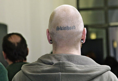 Neonazis vor Gericht: Oft dauert es Jahre, bis rechte Gewalttäte...