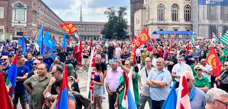 Der Beginn neuer kollektiver Gewerkschaftsaktionen (Turin, 7. Ju...