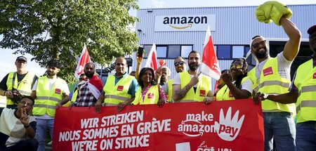 Amazon-Beschäftigte demonstrierten am Montag in Hamburg