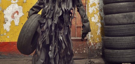 Stéphan Gladieu: »Der Reifenmann« von Savant Noir (2020)