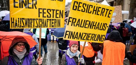 Beim bundesweiten Streik der autonomen Frauenhäuser wurde in Ber... Beim bundesweiten Streik der autonomen Frauenhäuser wurde in Ber...