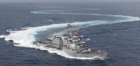 Der Lenkwaffenzerstörer »USS William P. Lawrence« im Indopazifik...