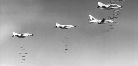 Bis heute hat die von der US-Armee im Vietnamkrieg abgeworfene S...