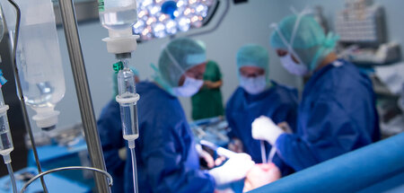 Einträglich: Operationsteam in einer Münchner Klinik (18.7.2018)