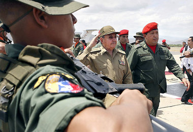 Castro und Chávez beim ALBA-Gipfel im venezolanischen Cumaná