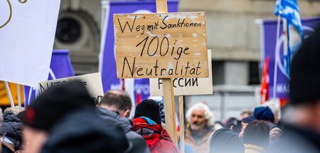 Demonstranten der Jugendbewegung Maßvoll bestehen auf der tradit...