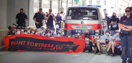 Bis hier hin und nicht weiter: Erfolgreicher Einsatz von Nazigeg...