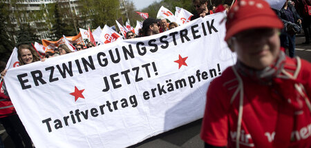 Nicht einfach für Kollegen: Garantierte Arbeitsverhältnisse durc... Nicht einfach für Kollegen: Garantierte Arbeitsverhältnisse durc...