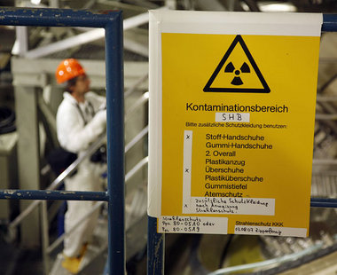 Die Menschen im Landkreis Lüneburg sind den Gefahren des AKW Krü... Die Menschen im Landkreis Lüneburg sind den Gefahren des AKW Krü...