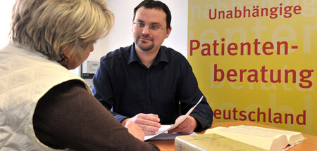 Alles andere als unabhängig: Patientenberatung in der BRD