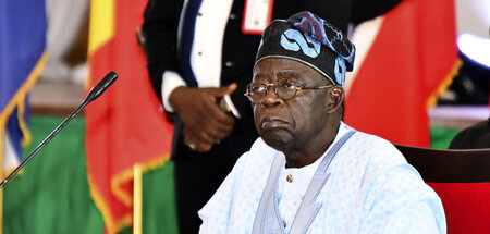 ECOWAS-Vorsitzender Bola Tinubu will nun doch erst mal das Gespr...