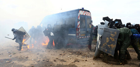Zu aufmüpfig für den französischen Staat: Protest gegen ein Wass