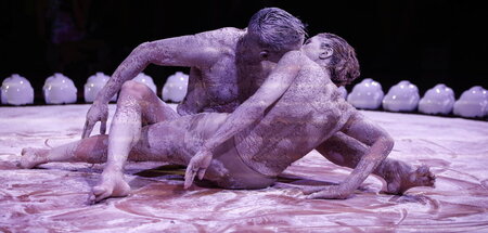 Das geht doch nie wieder ab! Mehl ist die neue Blumenerde