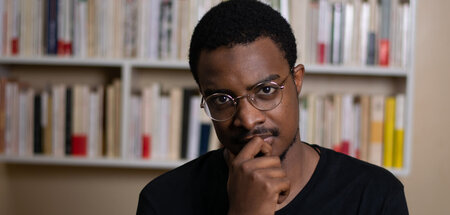 Anklage der Verhältnisse, Loblied der Retter: Khalil Diallo