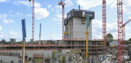 Hanseatisches Kartenhaus: Der Elbtower in Hamburg (16.5.2023)