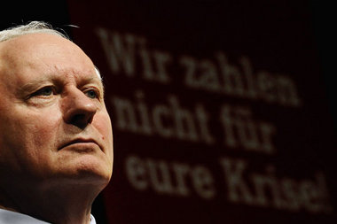 Vernichtende Kritik des früheren Bundesfinanzministers Lafontain...