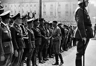 Nürnberg, 9. September 1938: Auf dem
»Reichsparteitag Großdeuts...