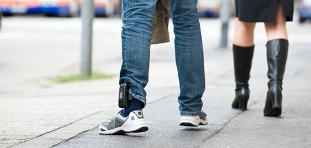 Plakatives Mittel ohne Wirkung: elektronische Fußfessel