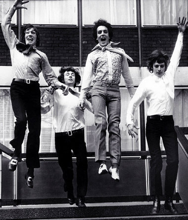 Gemeinsam verreisen. Pink Floyd 1967: Höher als Roger Waters spr...