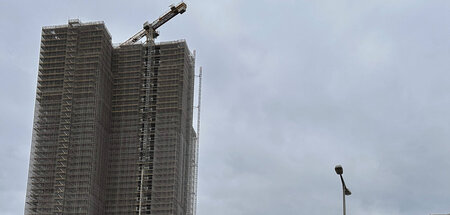 Keine Mietenbegrenzung: Baustelle des Wohntowers »Überlin« der A...