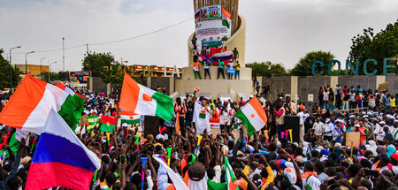 Protest in Niamey gegen die völkerrechtlich illegitimen Sanktion...