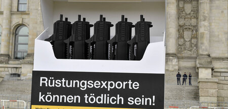 Protestaktion vor dem Reichstagsgebäude in Berlin