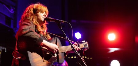 Joana Serrat live im Mai 2022 in Newcastle