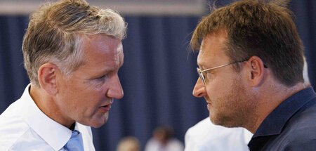 Thüringes AfD-Chef Björn Höcke (l.) und Landrat Robert Sesselman... Thüringes AfD-Chef Björn Höcke (l.) und Landrat Robert Sesselman...
