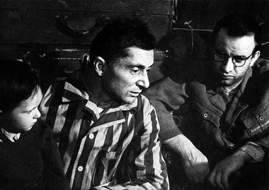 Szenenfoto aus dem DEFA-Film »Nackt unter Wölfen«, Regie: Frank ...