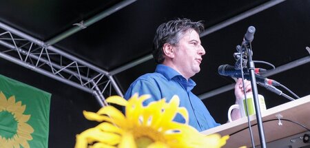 Wollte über einen Zusammenhang von höheren Rüstungsausgaben und ...
