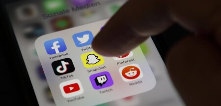 »Zensur-Industrieller Komplex«: Auf Social Media wird die Bevölk...