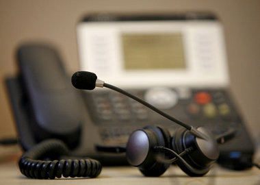 Billigjob statt Qualifizierung: Bei der kirchlichen Telefonseels...