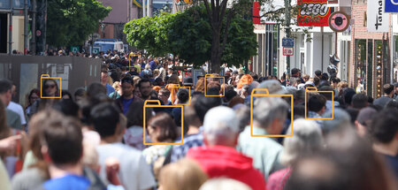 Analyse großer Datenmengen mittels künstlicher Intelligenz (Symb...