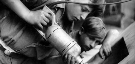 Arbeiten in der Nachkriegszeit: Lehrlinge in einer Bochumer Zech...