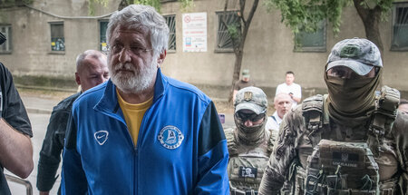 Tief gefallen: Der Oligarch Kolomojskij nach seiner Festnahme au...