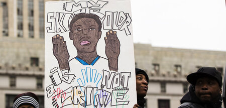 Die Hautfarbe darf keine Rolle spielen: Protest gegen die »Stop ...