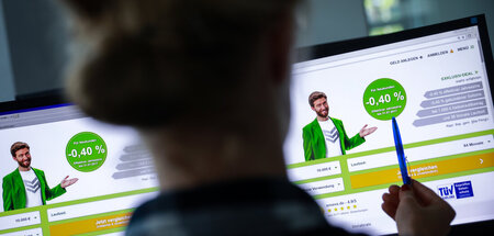 Von wegen Nullzins: Höhere Preise und versteckte Gebühren verteu...