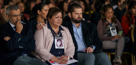 Beistand für die Opfer der Diktatur: Chiles Präsident Boric (M. ...