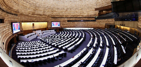 Thailands neuer Premier unterrichtet das Parlament über den künf...