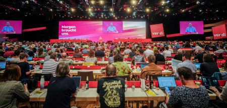 Voller Saal und große Bühne für den alten udn neuen Verdi-Chef F...