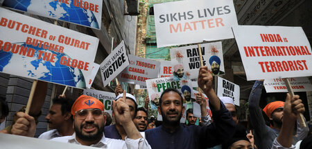 Demonstrierende verurteilen die Ermordung des Sikh-Führers Harde...