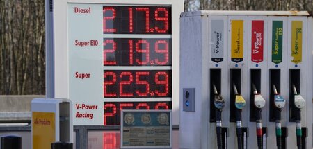 Dürften weiter steigen: Spritpreise für Verbraucher