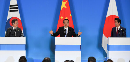 Schon eine Weile her: Li Keqiang, Shinzo Abe und Moon Jae-in auf