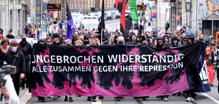 Solidarität gegen Repression. Demonstration in Leipzig (1.7.2023... Solidarität gegen Repression. Demonstration in Leipzig (1.7.2023...