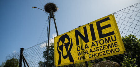 Nicht alle freut es: Protest gegen den Bau eines Atomkraftwerks