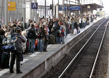 Warten auf einen Anschlußzug in Frankfurt/Main Warten auf einen Anschlußzug in Frankfurt/Main