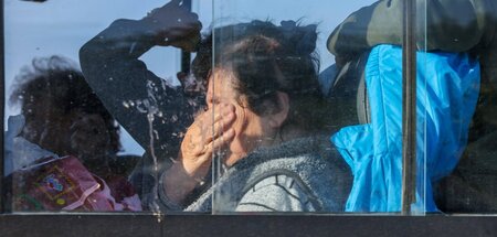 Angst und Trauer: Die armenischen Einwohner Bergkarabachs trauen... Angst und Trauer: Die armenischen Einwohner Bergkarabachs trauen...
