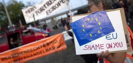 »Schande über dich«: Protest gegen das EU-Grenzregime am 30. Sep...