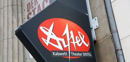 Hier wird nach allen Seiten ausgeteilt: Das Kabaretttheater Dist...