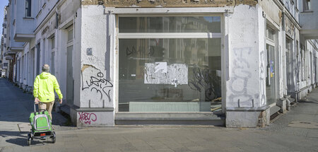 Auch die Insolvenzen in der BRD nehmen zu (Leerstand in Berlin-M... Auch die Insolvenzen in der BRD nehmen zu (Leerstand in Berlin-M...